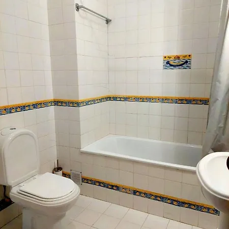Be Local - In With Pool Access Apartamento