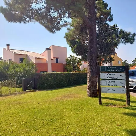 Be Local - In With Pool Access Apartamento